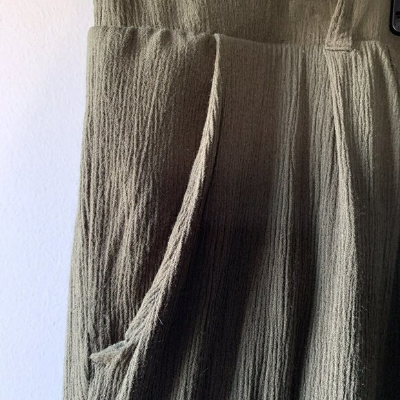 torrid 4 cropped pants wide leg olive green pull-on elastic waist plus size 4X - Picture 3 of 5